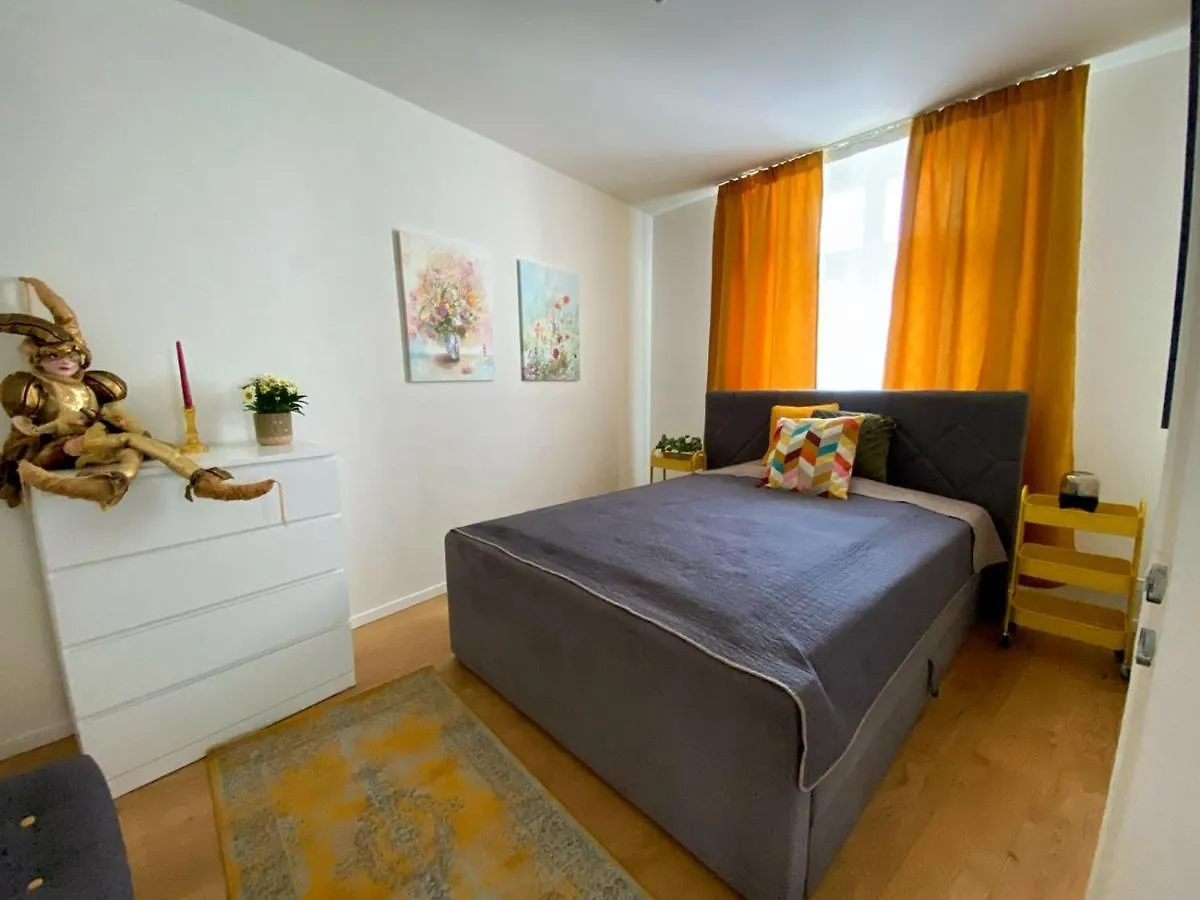 Stylish Two-Floor Apartment In A Heart Of Basilea